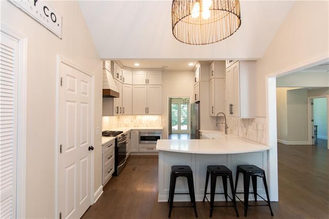 1312 Oak Bluff Court, Canton, GA 30114