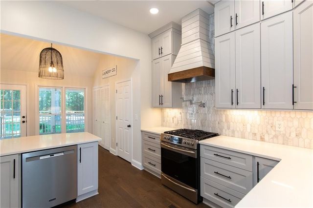 1312 Oak Bluff Court, Canton, GA 30114