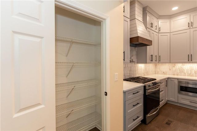 1312 Oak Bluff Court, Canton, GA 30114