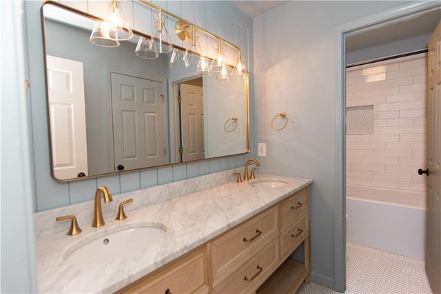 1312 Oak Bluff Court, Canton, GA 30114