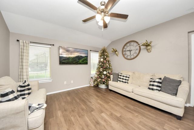 15435 Sicomoro Viejo Street, Channelview, TX 77530