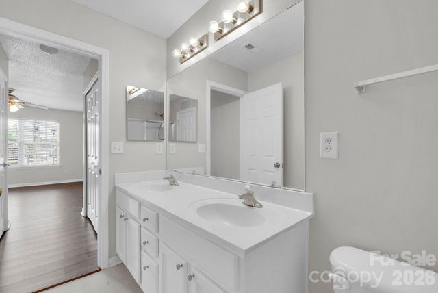 17039 Greenlawn Hills Court, Charlotte, NC 28213