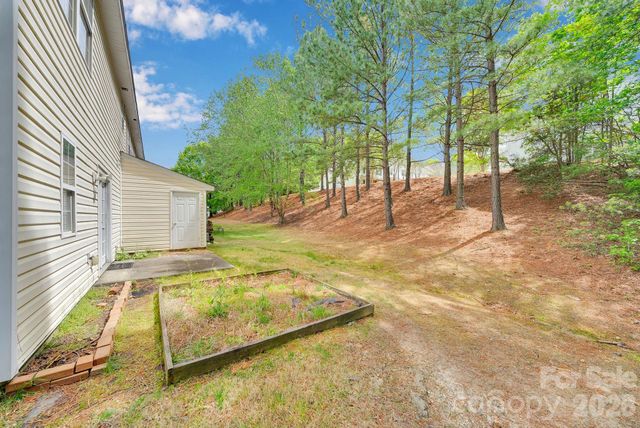 17039 Greenlawn Hills Court, Charlotte, NC 28213