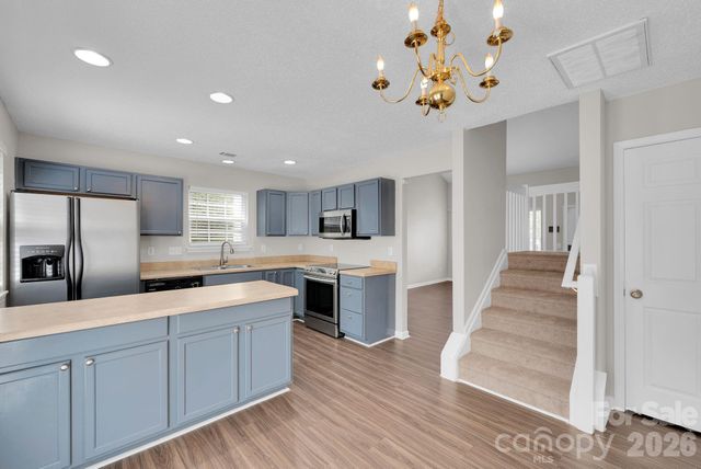 17039 Greenlawn Hills Court, Charlotte, NC 28213