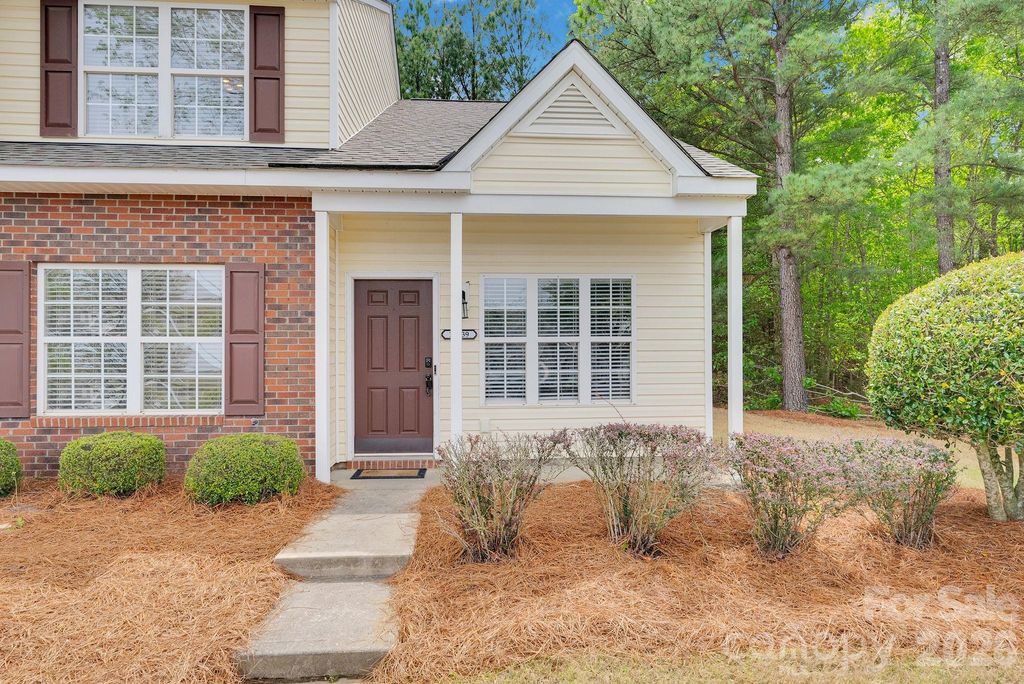 17039 Greenlawn Hills Court, Charlotte, NC 28213