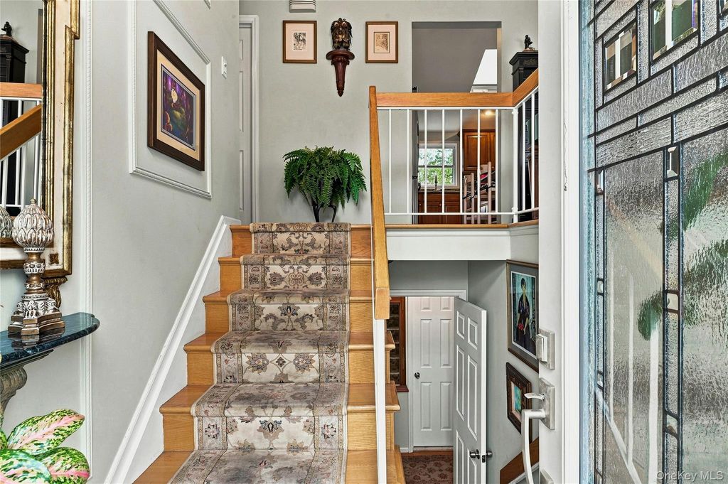 991 Newbridge Road, North Bellmore, NY 11710 — photo 5