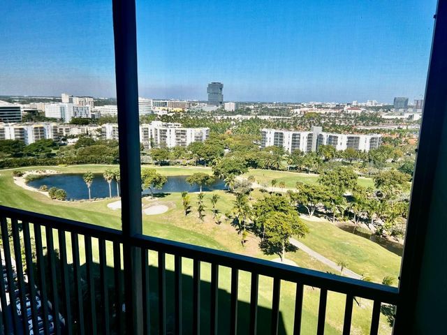 20379 W Country Club Drive 1932, Aventura, FL 33180