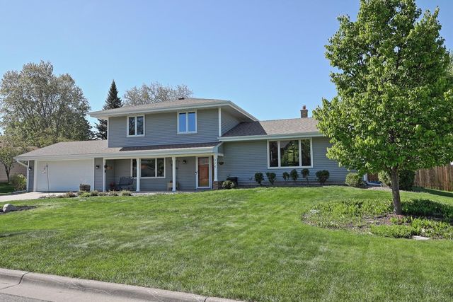 716 Eldridge Avenue E, Maplewood, MN 55117