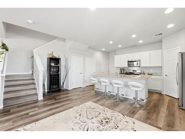 16291 Bolling Dr, Denver, CO 80239