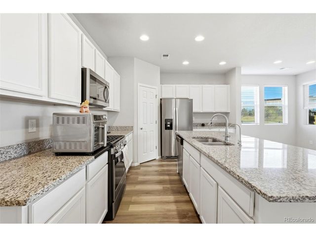 16291 Bolling Dr, Denver, CO 80239