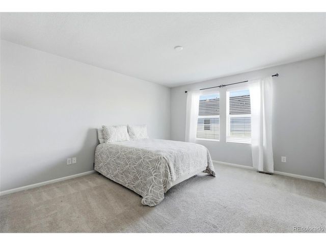16291 Bolling Dr, Denver, CO 80239