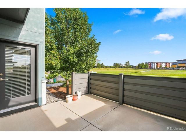 16291 Bolling Dr, Denver, CO 80239