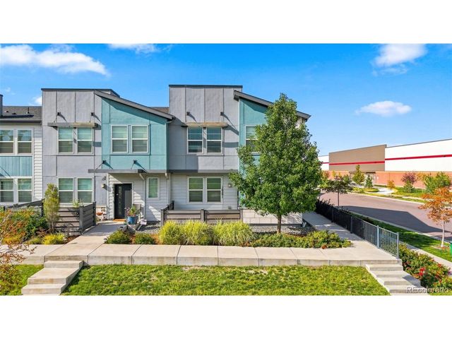 16291 Bolling Dr, Denver, CO 80239
