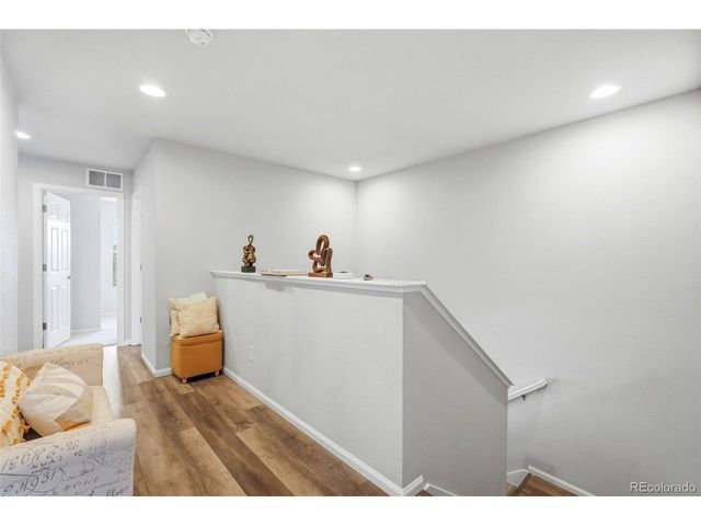 16291 Bolling Dr, Denver, CO 80239