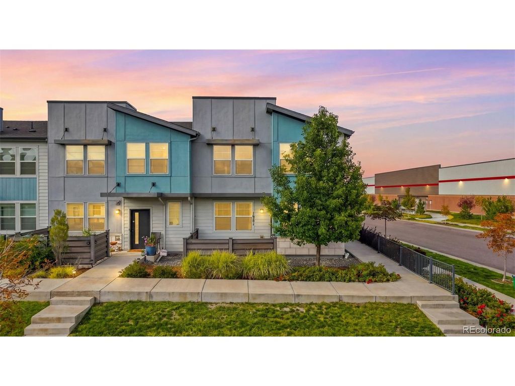 16291 Bolling Dr, Denver, CO 80239