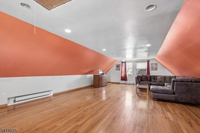 31 Bergen Blvd, Woodland Park, NJ 07424