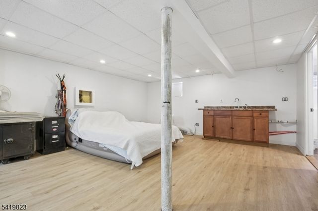 31 Bergen Blvd, Woodland Park, NJ 07424