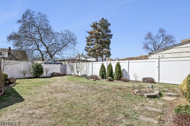 31 Bergen Blvd, Woodland Park, NJ 07424