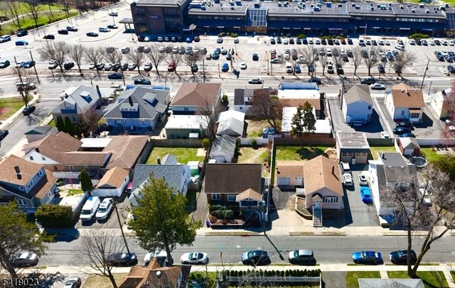 31 Bergen Blvd, Woodland Park, NJ 07424