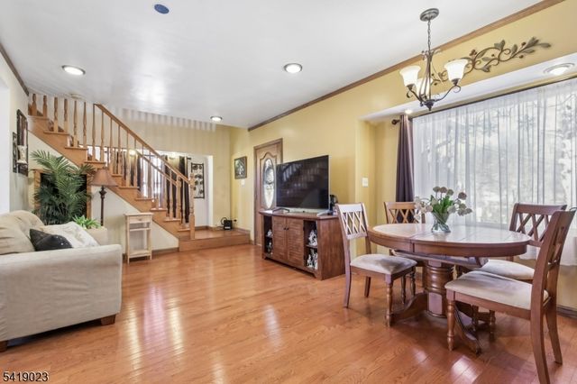 31 Bergen Blvd, Woodland Park, NJ 07424