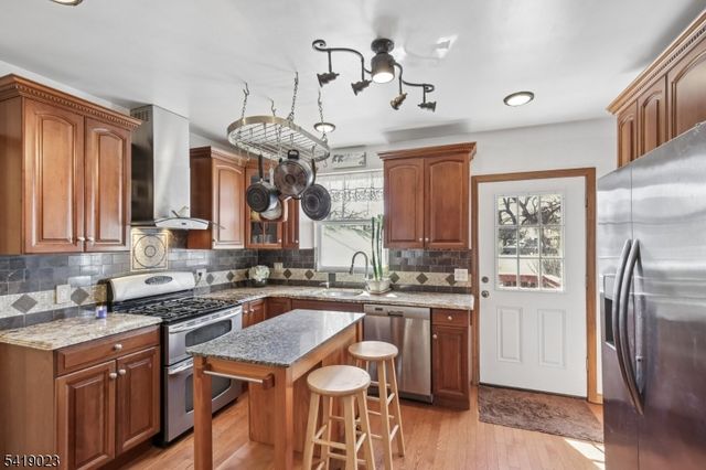 31 Bergen Blvd, Woodland Park, NJ 07424