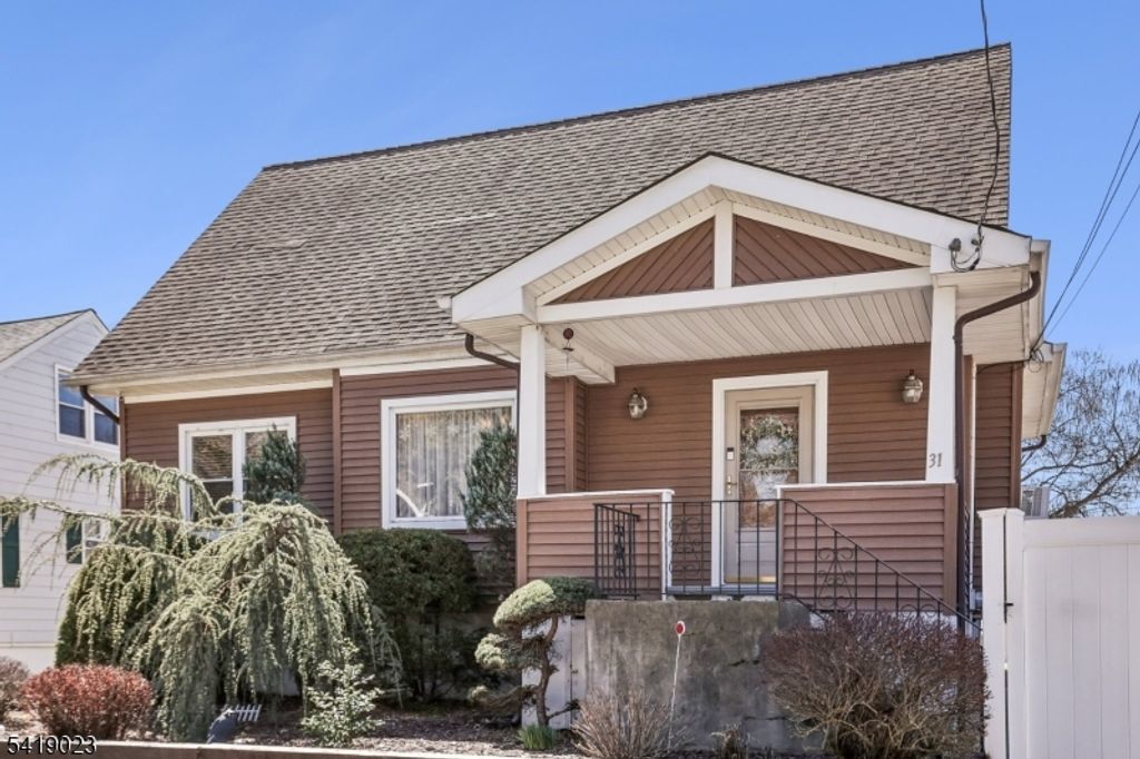 31 Bergen Blvd, Woodland Park, NJ 07424