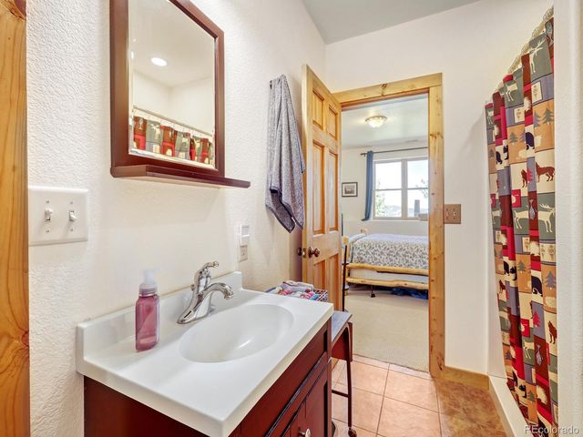 13035 Deer Ridge Way, Larkspur, CO 80118