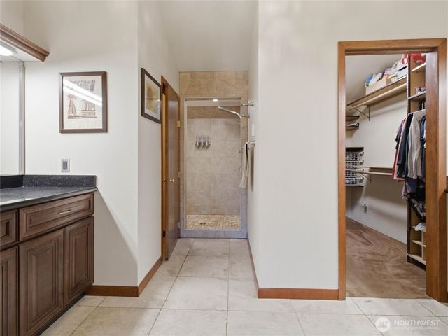 8024 Tanwax Drive SE, Olympia, WA 98513
