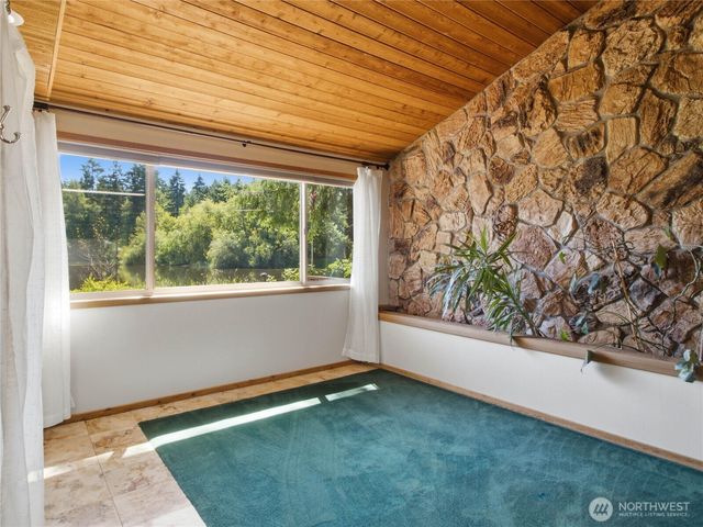 8024 Tanwax Drive SE, Olympia, WA 98513