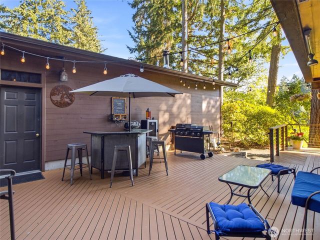 8024 Tanwax Drive SE, Olympia, WA 98513