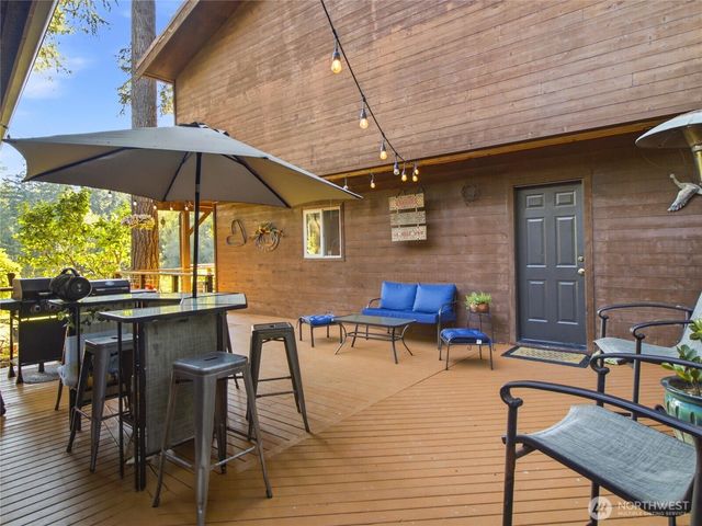 8024 Tanwax Drive SE, Olympia, WA 98513