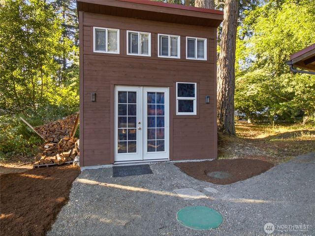 8024 Tanwax Drive SE, Olympia, WA 98513