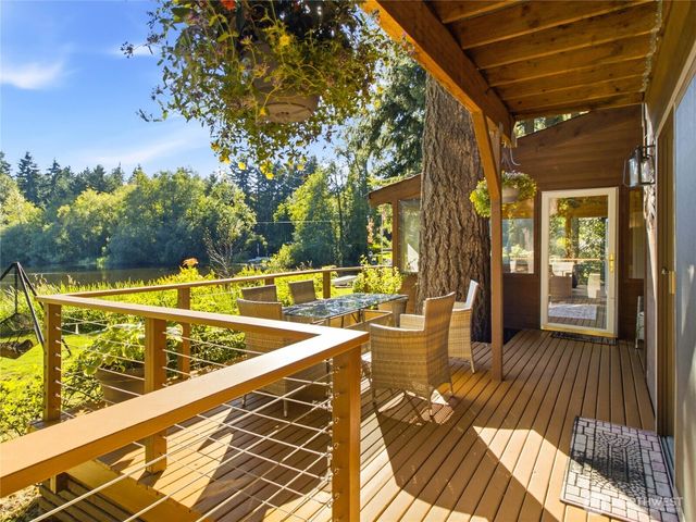 8024 Tanwax Drive SE, Olympia, WA 98513