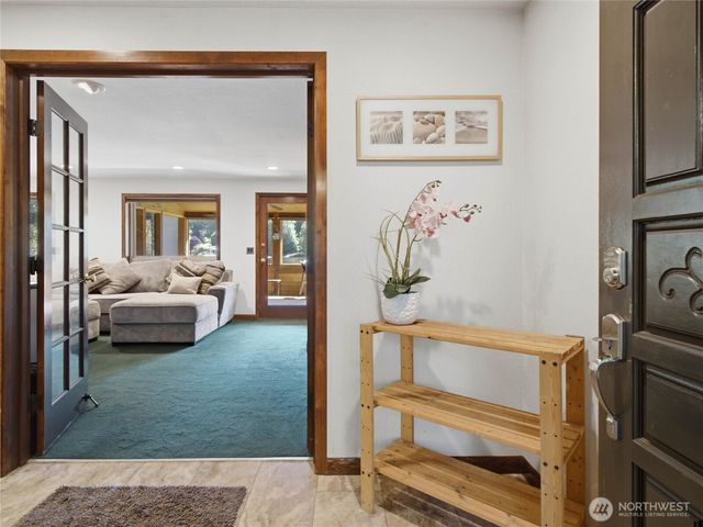 8024 Tanwax Drive SE, Olympia, WA 98513