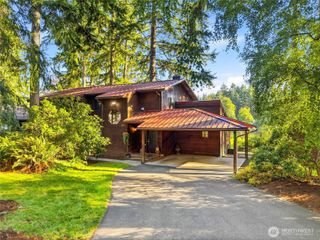 8024 Tanwax Drive SE, Olympia, WA 98513