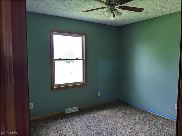 13096 Smith Road, Wellington, OH 44090