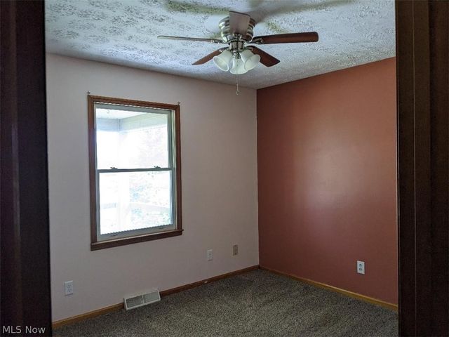 13096 Smith Road, Wellington, OH 44090