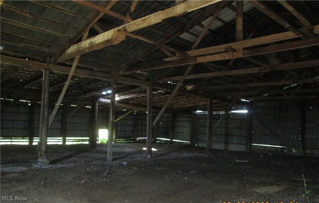 13096 Smith Road, Wellington, OH 44090