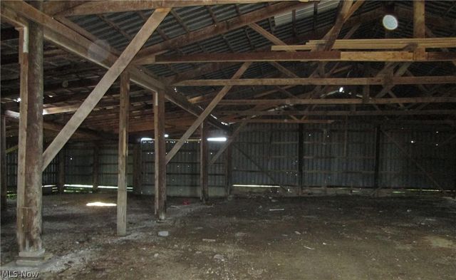13096 Smith Road, Wellington, OH 44090