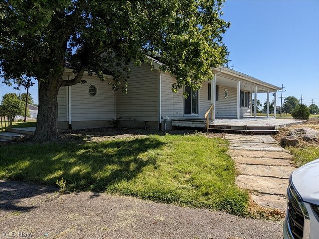 13096 Smith Road, Wellington, OH 44090