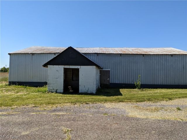 13096 Smith Road, Wellington, OH 44090