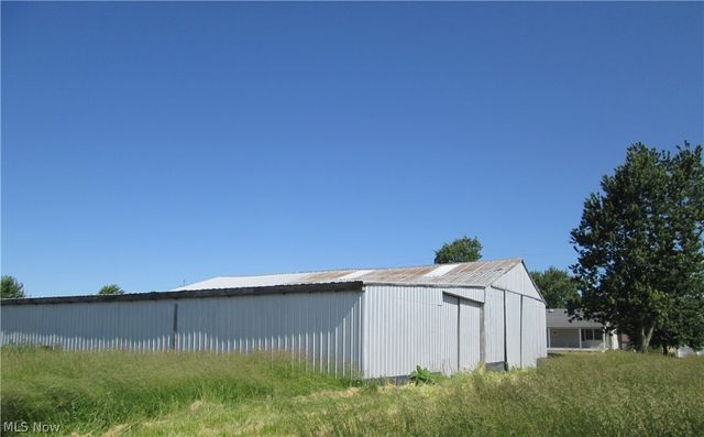 13096 Smith Road, Wellington, OH 44090
