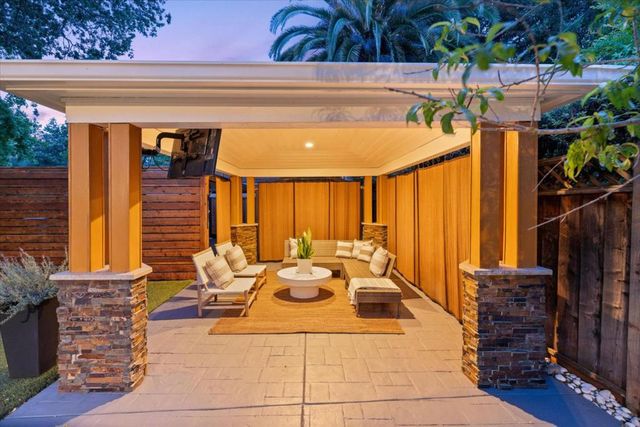 290 Leland Avenue, Palo Alto, CA 94306