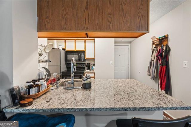 795 HAMMOND Drive 505, Atlanta, GA 30328