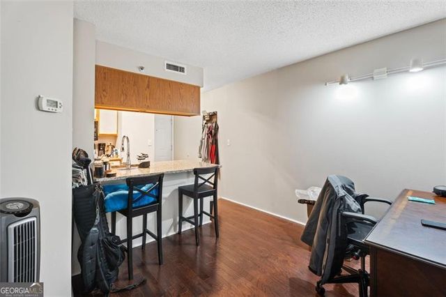 795 HAMMOND Drive 505, Atlanta, GA 30328
