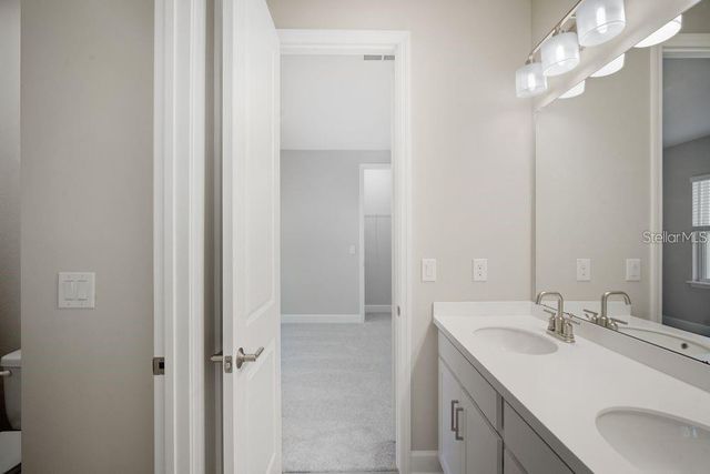 1572 TRAILHEAD LANE, Zephyrhills, FL 33541