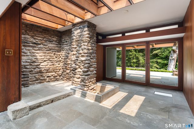 192 Cross Ridge Road, New Canaan, CT 06840