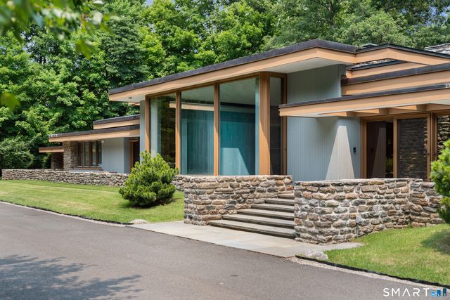 192 Cross Ridge Road, New Canaan, CT 06840