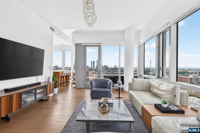 75 Park Lane 2801 - A, Jersey City, NJ 07310