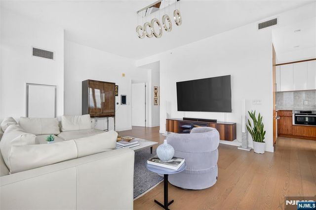 75 Park Lane 2801 - A, Jersey City, NJ 07310